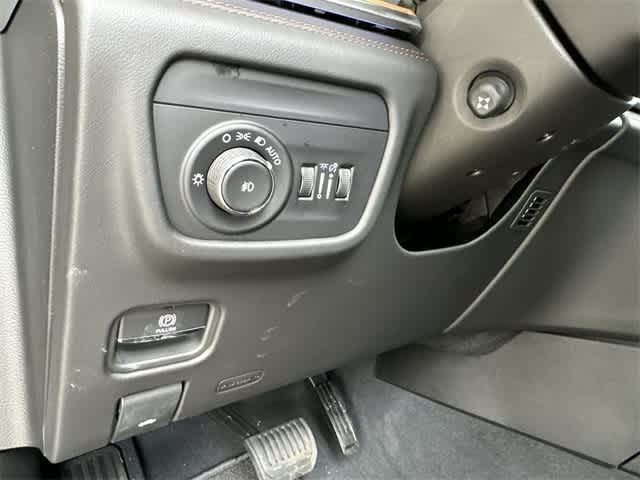 Thumbnail: 2023 Jeep Grand Cherokee - 31