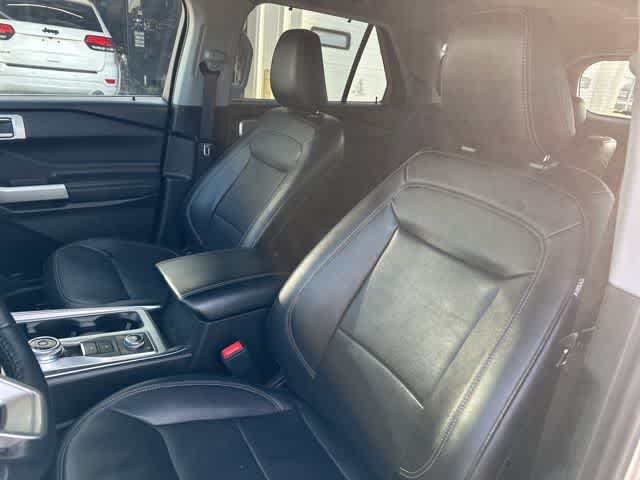 Thumbnail: 2023 Ford Explorer - 4