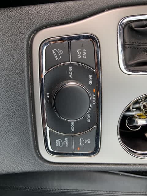 Thumbnail: 2018 Jeep Grand Cherokee - 9