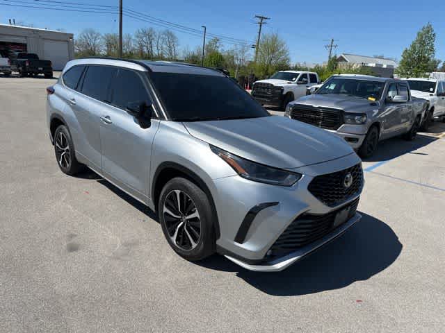 Thumbnail: 2021 Toyota Highlander - 24