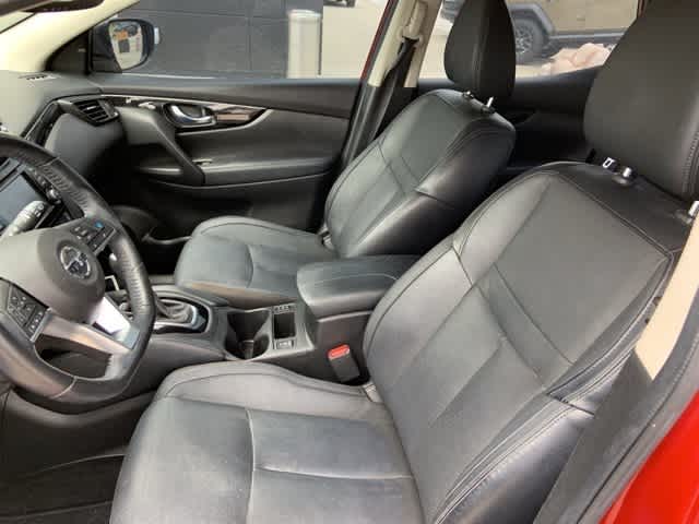 Thumbnail: 2019 Nissan Rogue Sport - 3