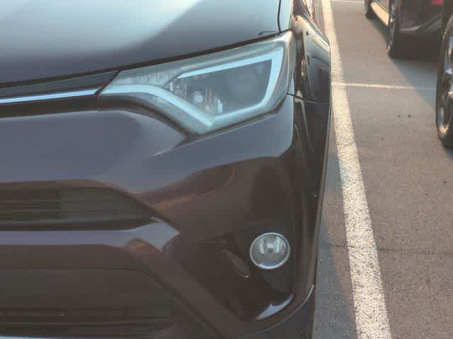 Thumbnail: 2017 Toyota RAV4 - 11