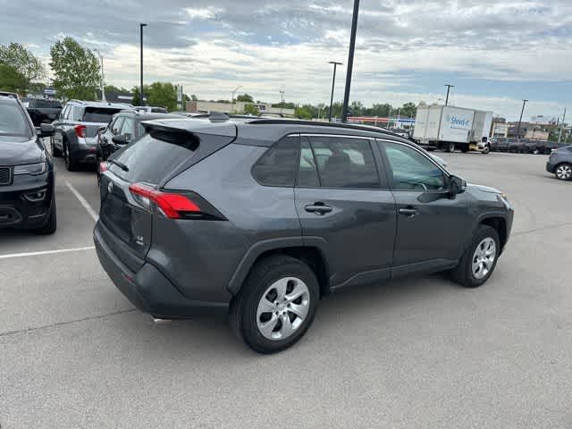 Thumbnail: 2020 Toyota RAV4 - 16