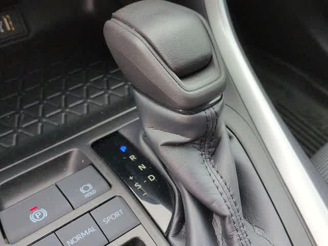 Thumbnail: 2023 Toyota RAV4 - 31