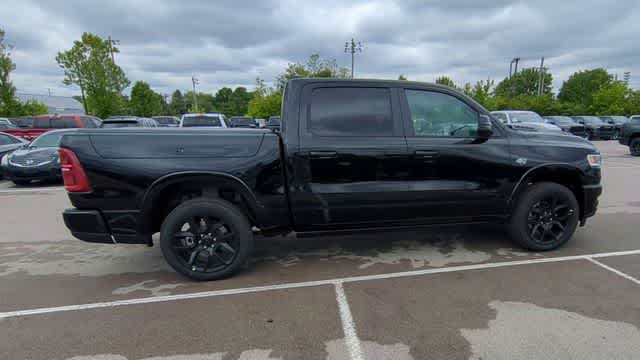 Thumbnail: 2026 RAM 1500 - 9