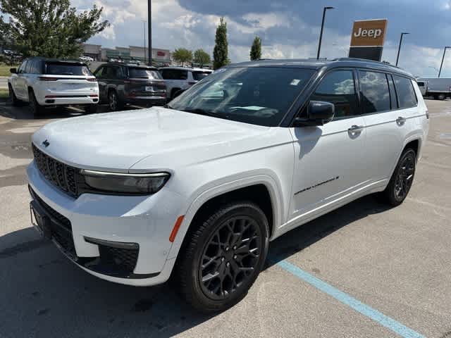 Thumbnail: 2023 Jeep Grand Cherokee L - 2