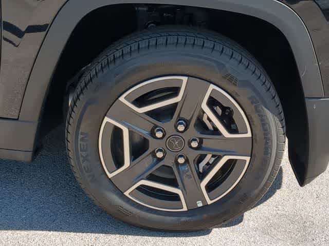 Thumbnail: 2026 Jeep Cherokee - 14