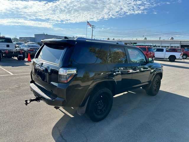 Thumbnail: 2016 Toyota 4Runner - 20