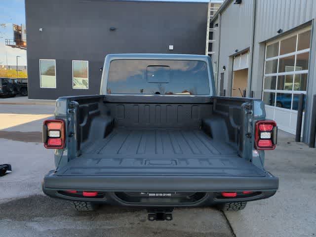 Thumbnail: 2026 Jeep Gladiator - 35