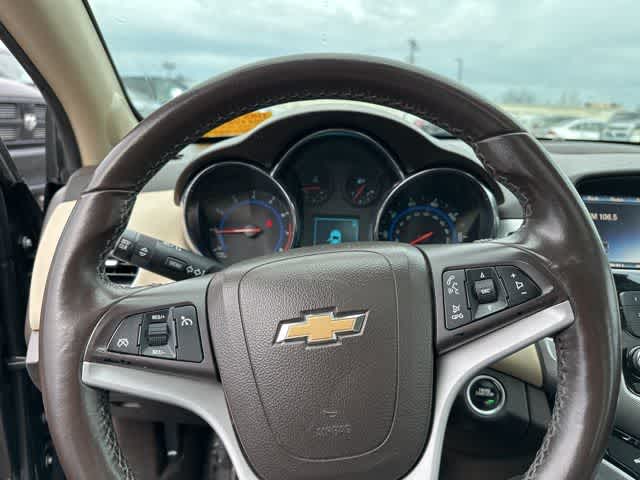 Thumbnail: 2016 Chevrolet Cruze - 10