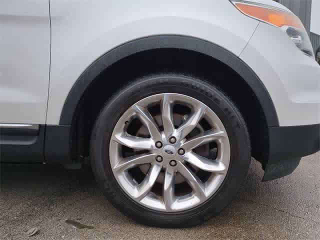 Thumbnail: 2014 Ford Explorer - 14