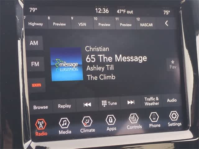 Thumbnail: 2021 Jeep Cherokee - 31