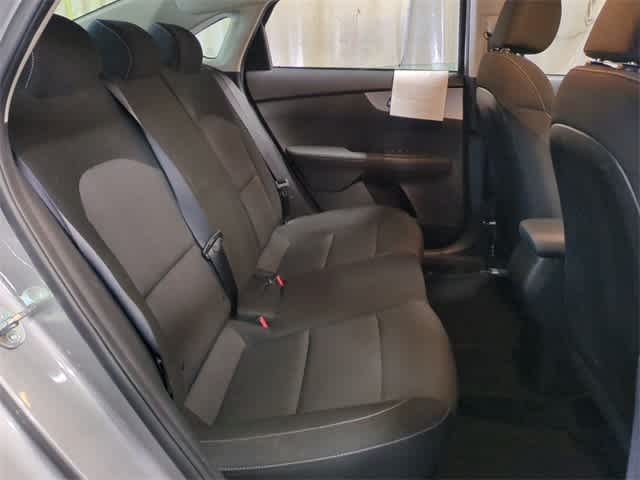 Thumbnail: 2023 Kia Forte - 21