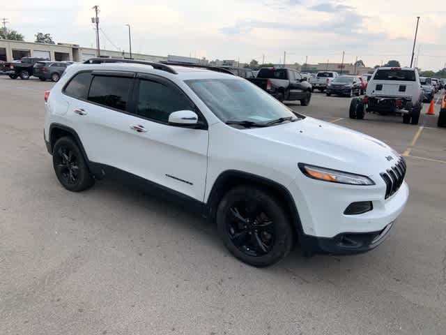 Thumbnail: 2018 Jeep Cherokee - 24