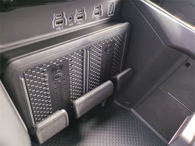 Thumbnail: 2026 RAM 1500 - 32