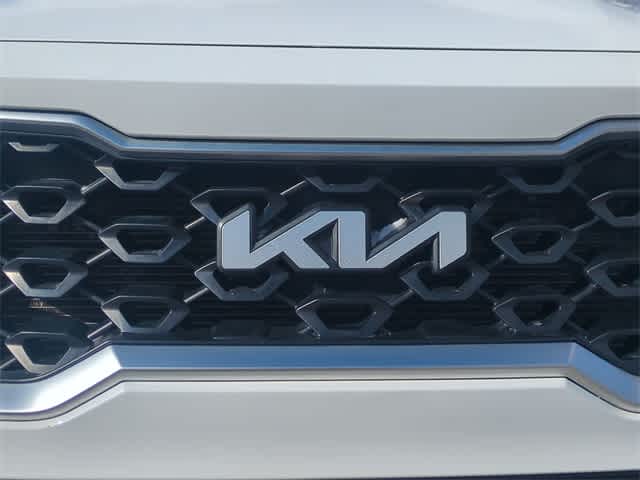 Thumbnail: 2023 Kia Sorento - 11
