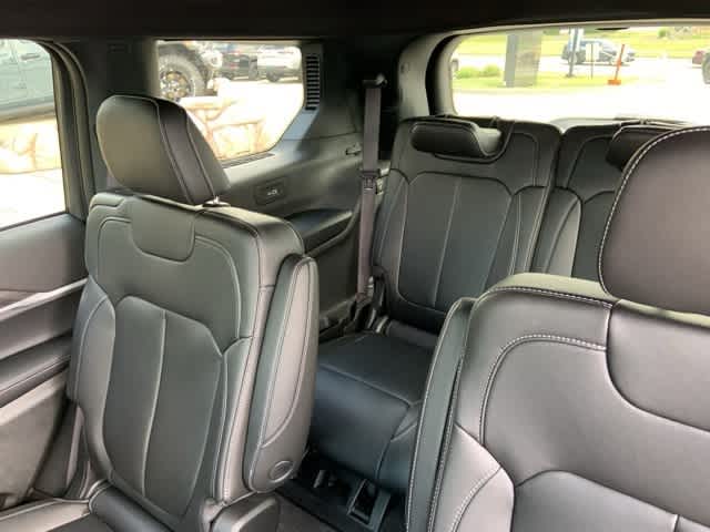 Thumbnail: 2025 Jeep Grand Cherokee L - 7