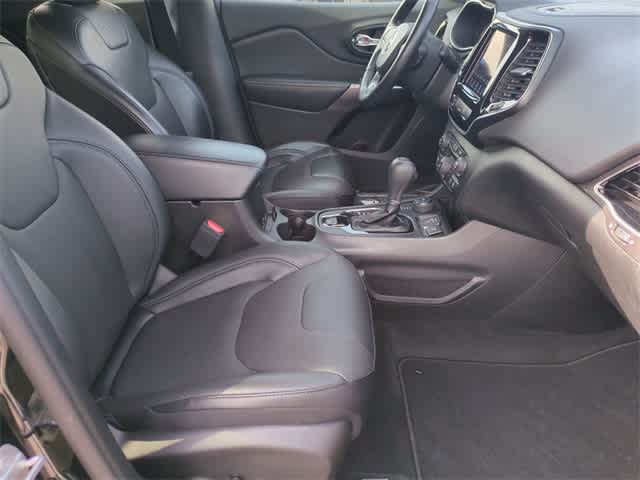 Thumbnail: 2021 Jeep Cherokee - 23