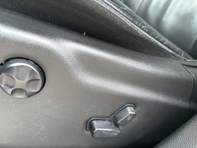 Thumbnail: 2017 Jeep Grand Cherokee - 16