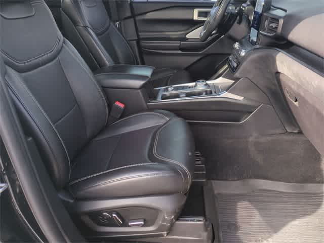 Thumbnail: 2020 Ford Explorer - 24