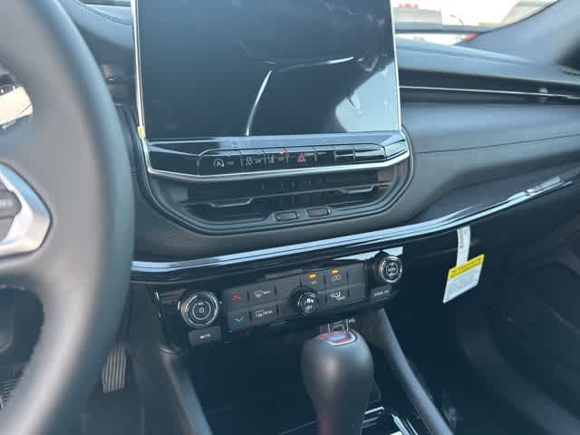 Thumbnail: 2026 Jeep Compass - 6