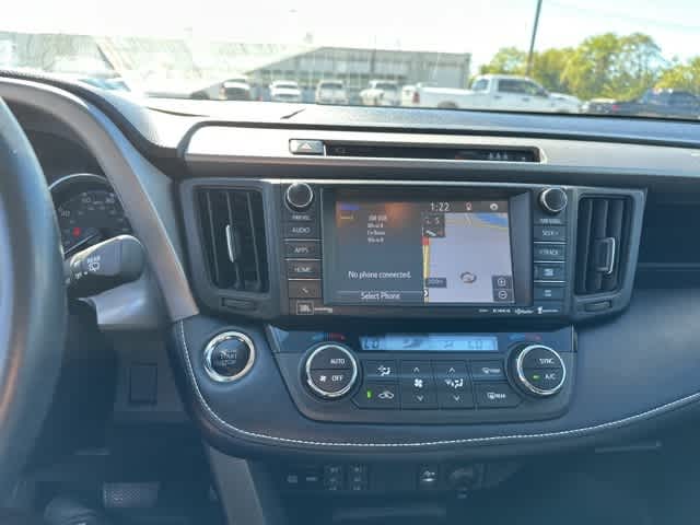 Thumbnail: 2018 Toyota RAV4 - 9