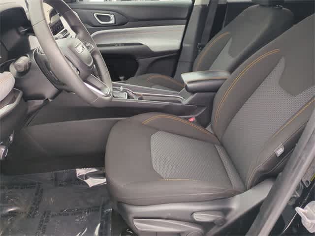 Thumbnail: 2022 Jeep Compass - 16