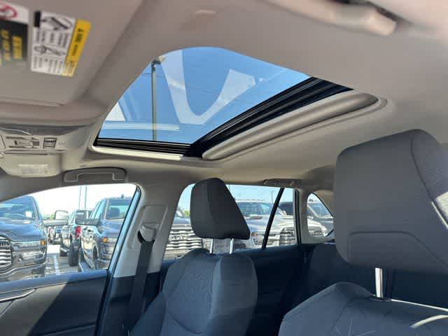 Thumbnail: 2023 Toyota RAV4 - 4