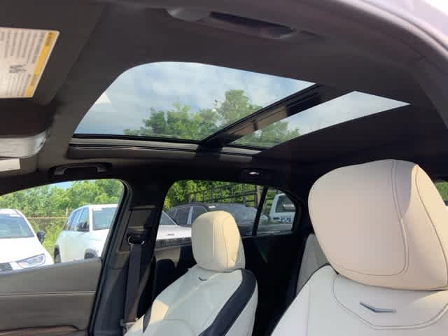 Thumbnail: 2021 Cadillac XT4 - 10