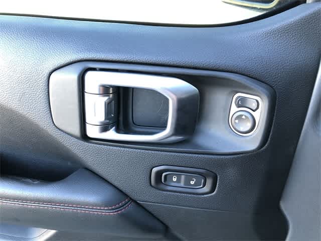 Thumbnail: 2019 Jeep Wrangler - 24