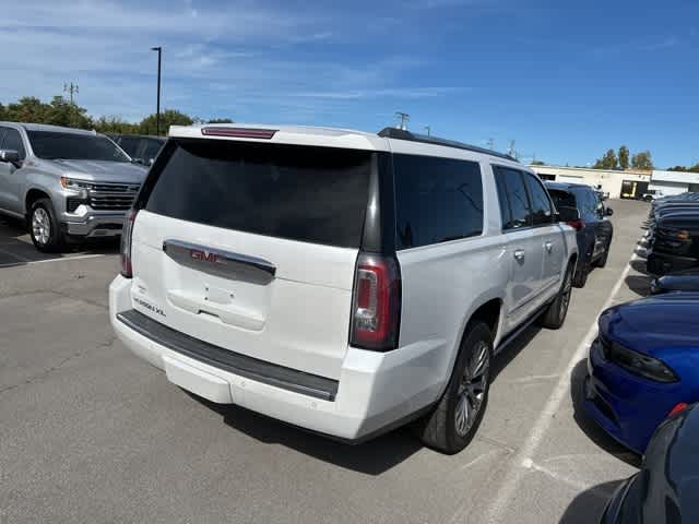 Thumbnail: 2020 GMC Yukon XL - 21