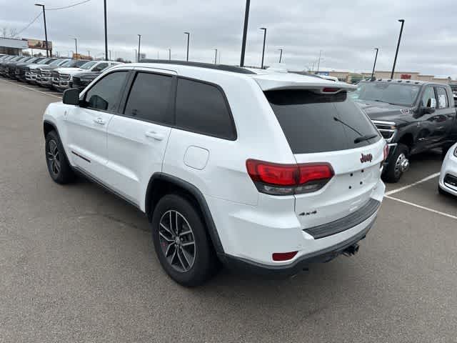 Thumbnail: 2018 Jeep Grand Cherokee - 17