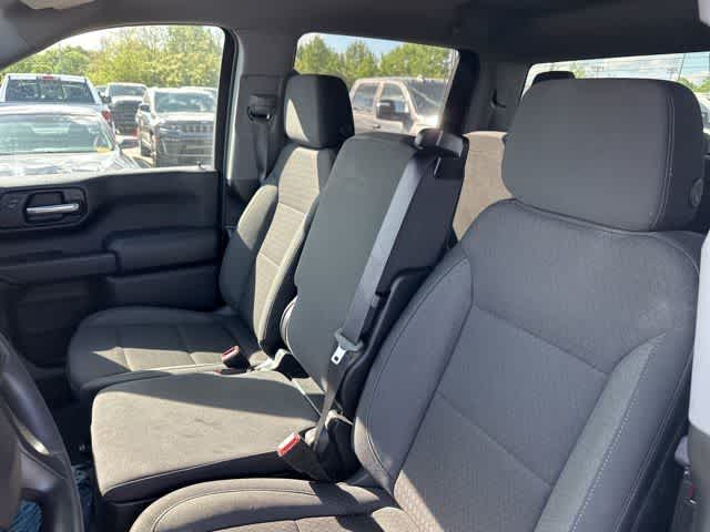 Thumbnail: 2025 Chevrolet Silverado 1500 - 3