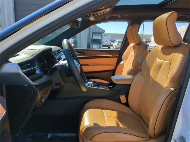 Thumbnail: 2023 Jeep Grand Cherokee L - 17