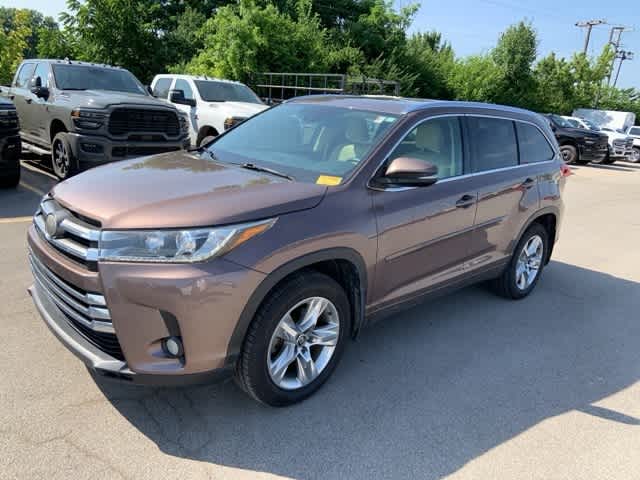 Thumbnail: 2017 Toyota Highlander - 15