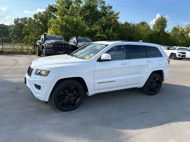 Thumbnail: 2015 Jeep Grand Cherokee - 14