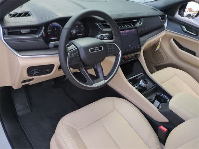 Thumbnail: 2025 Jeep Grand Cherokee L - 10