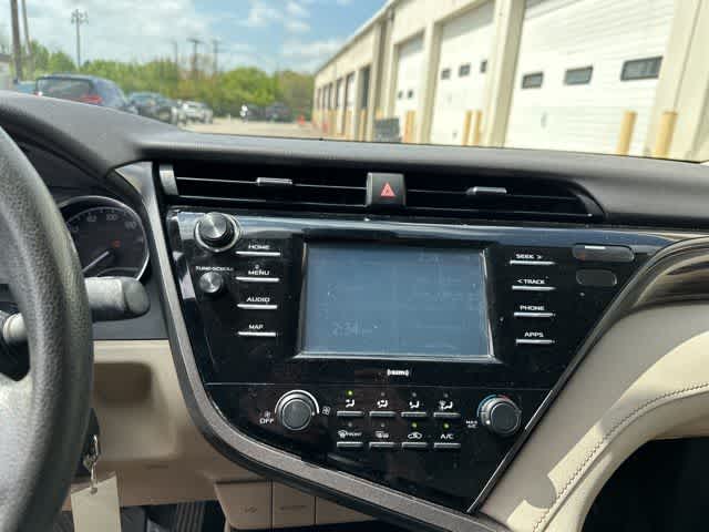 Thumbnail: 2020 Toyota Camry - 7