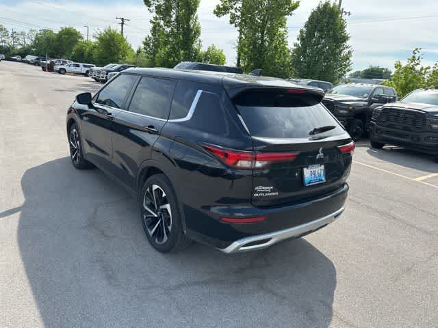 Thumbnail: 2025 Mitsubishi Outlander - 19