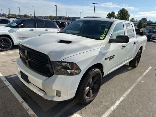 Thumbnail: 2019 RAM 1500 Classic - 2