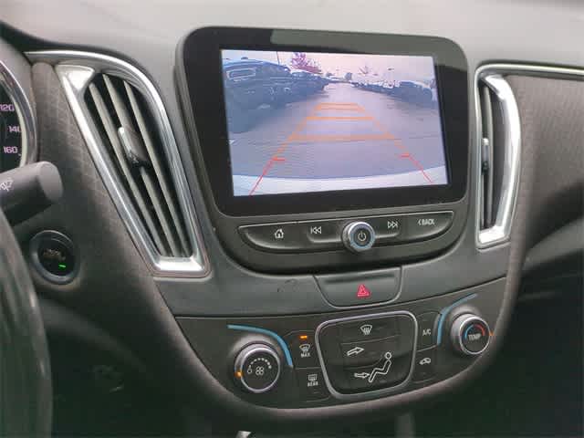 Thumbnail: 2017 Chevrolet Malibu - 30