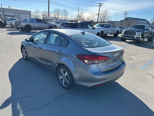 Thumbnail: 2018 Kia Forte - 16