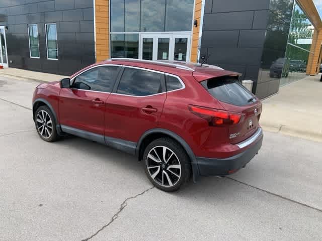 Thumbnail: 2019 Nissan Rogue Sport - 17