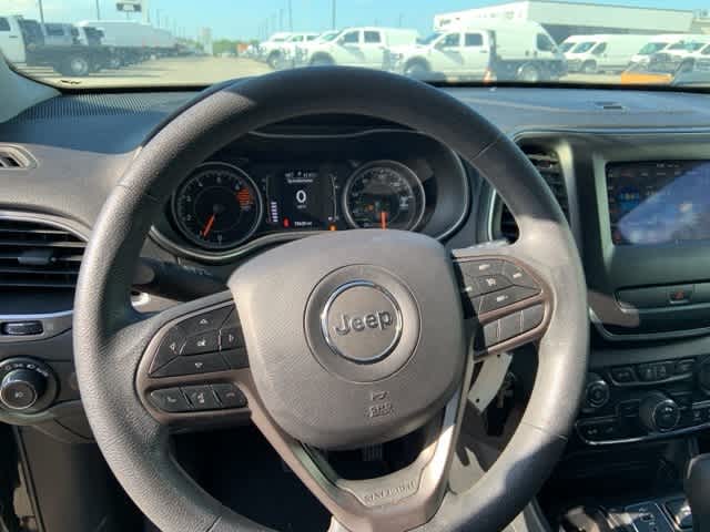 Thumbnail: 2019 Jeep Cherokee - 10