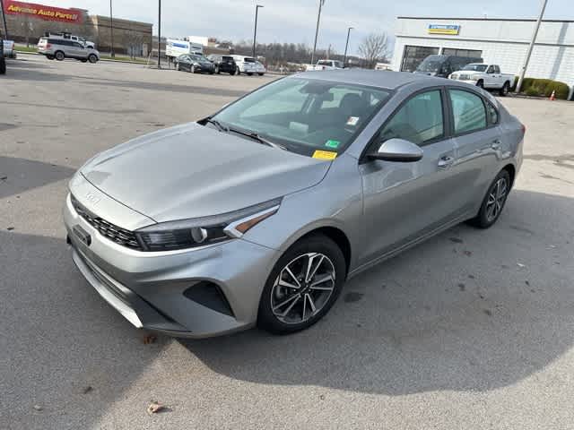 Thumbnail: 2023 Kia Forte - 2