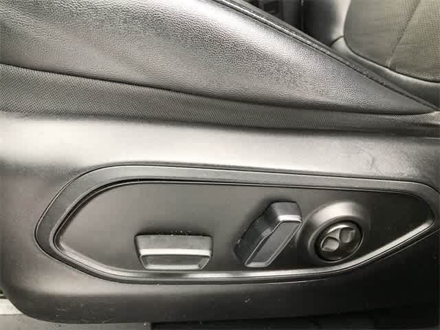 Thumbnail: 2023 Jeep Grand Cherokee - 21