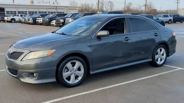 Thumbnail: 2011 Toyota Camry - 4