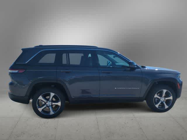 Thumbnail: 2026 Jeep Grand Cherokee - 9