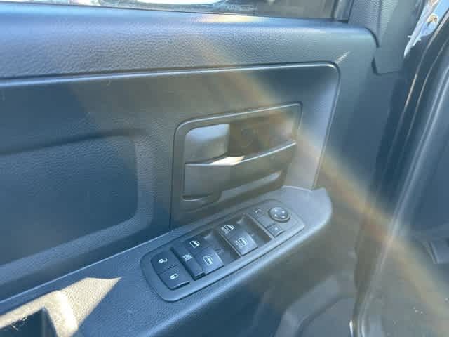 Thumbnail: 2014 RAM 1500 - 10