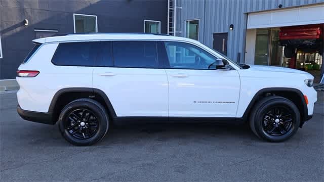 Thumbnail: 2022 Jeep Grand Cherokee L - 9